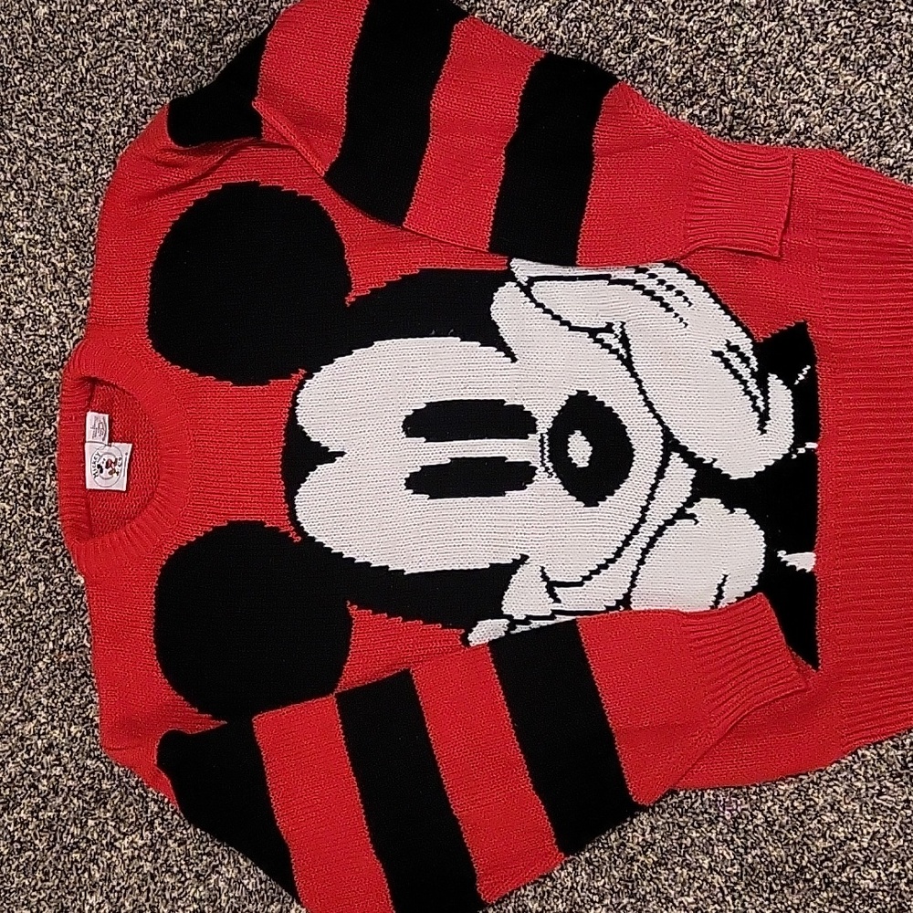Vintage mickey & Co. Mickey sweater